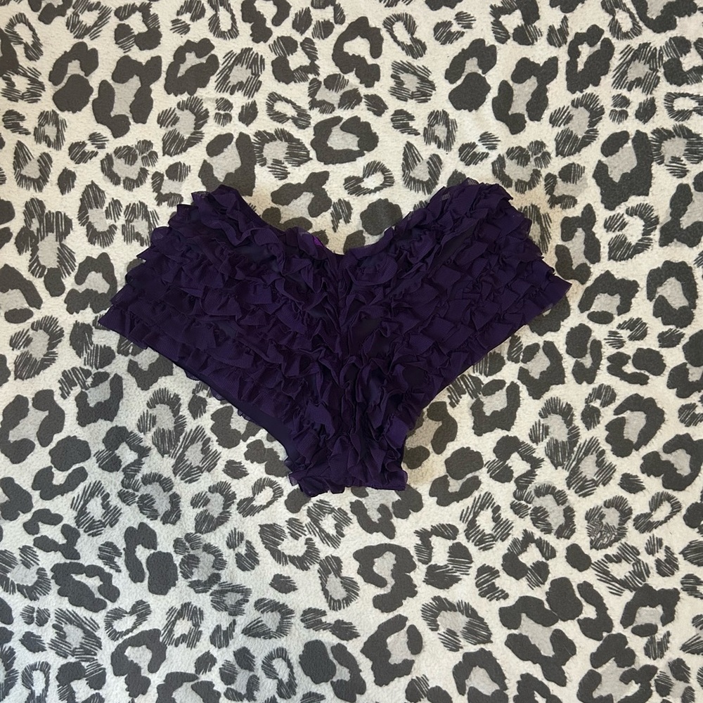 Daisy Corsets Purple Ruffle Shorts